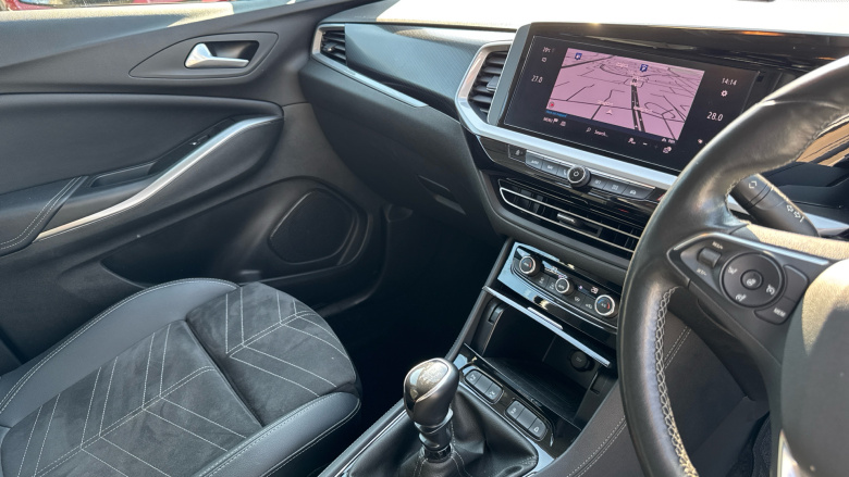 Vauxhall Grandland 1.2 Turbo Ultimate 5dr Petrol Hatchback